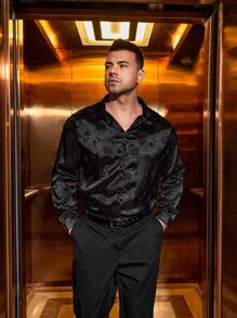 Manfinity Men Plus Single Breasted Jacquard Shirt - Black - View 1