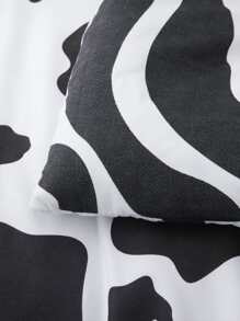 Cow Print Duvet Cover Without Filler - Black and White - View 5