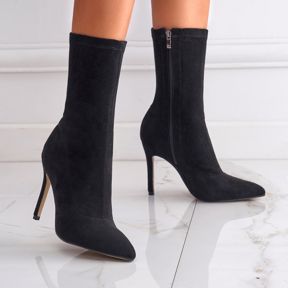 Botas de caña media de invierno con puntera puntiaguda, cierre lateral y tacón alto elástico de ante negro para mujer. Ideal para usar con vestido