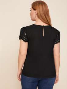 SHEIN Clasi Plus Keyhole Neck Scalloped Laser Cut Sleeve Top - Black - View 2