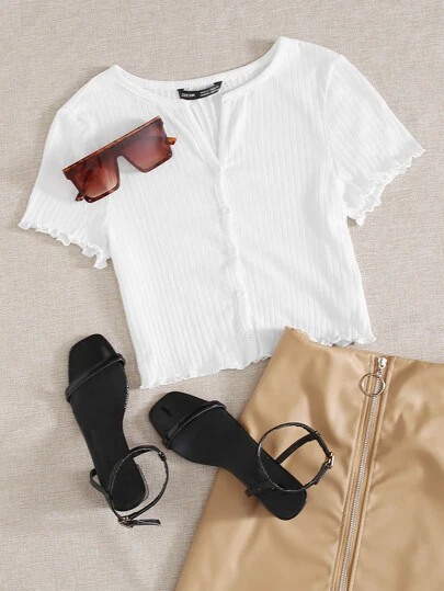 SHEIN EZwear Ribbed Buttoned Lettuce-Edge Top