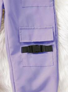 小女童小高領T恤和搭扣織帶工裝褲 - 彩色 - 查看 6