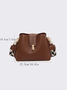 时尚百搭复古风斜挎包，小众设计，纯色，简约轻巧，可调节肩带水桶包，几何肩带单肩包，适合上班、通勤、外出、约会、逛街（肩带图案随机）。 - 棕色 - 查看 4