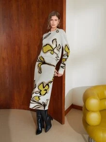 MOTF PREMIUM FLORAL REGULAR FIT JUMPER - White - View 6