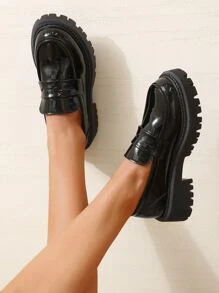 Minimalist Flatform Penny Loafers - Black - View 4