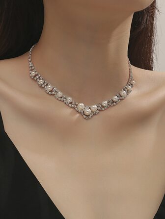 鑽石和人造珍珠裝飾項鍊