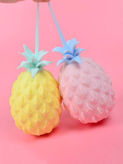 1pc Random Pineapple Design Squeeze Cat Teaser Toy