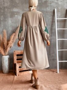 SHEIN LUNE Floral Embroidery Notched Neckline Lantern Sleeve Dress - Khaki - View 2