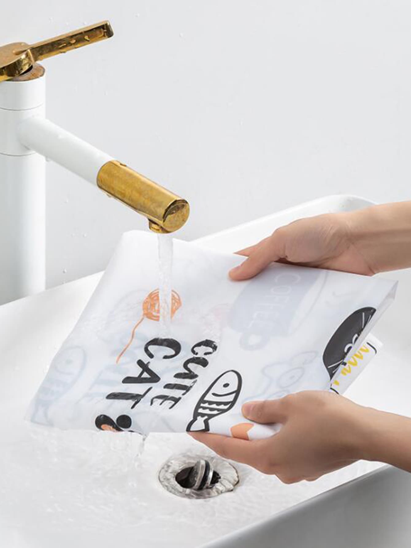 Wreath Pattern Washing Machine Cover, White PVC Washing Machine Dust