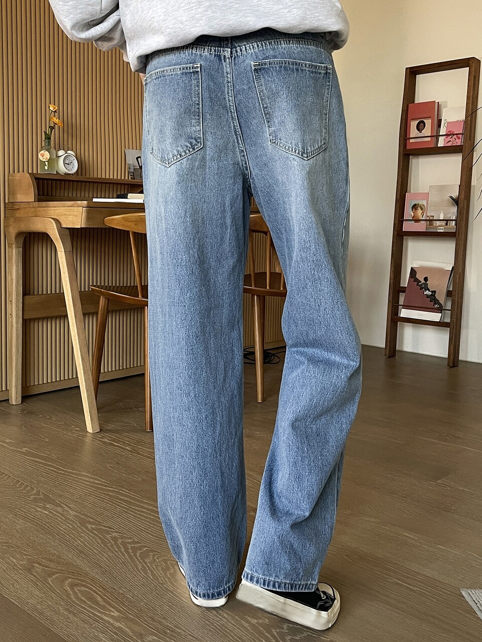 Men Cotton Washed Straight Leg Jeans