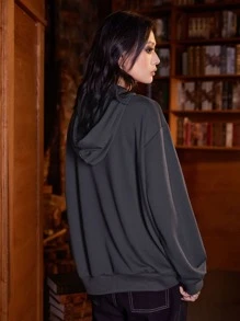 ROMWE Academia Capucha con letra murciélago con estampado con cordón - Gris Oscuro - Ver 3