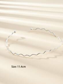 Wave Design Cuff Choker - Silver - View 3