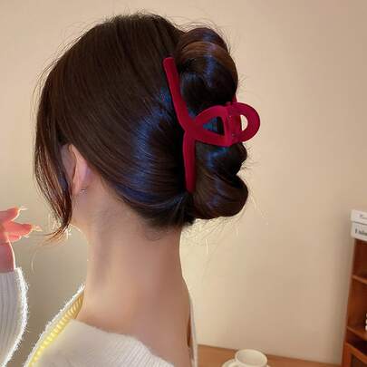 Criss Cross Hair Claw