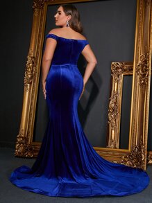 Plus Off Shoulder Mermaid Hem Velvet Dress - Royal Blue - View 2
