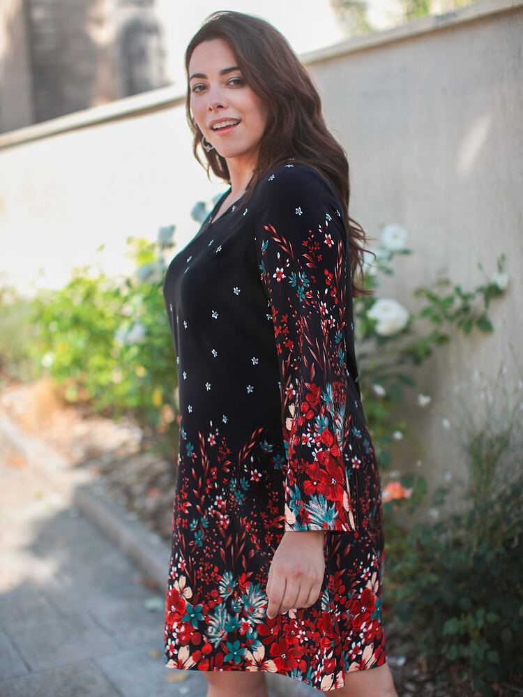 EMERY ROSE Plus Floral Print V Neck Dress - Black - View 5