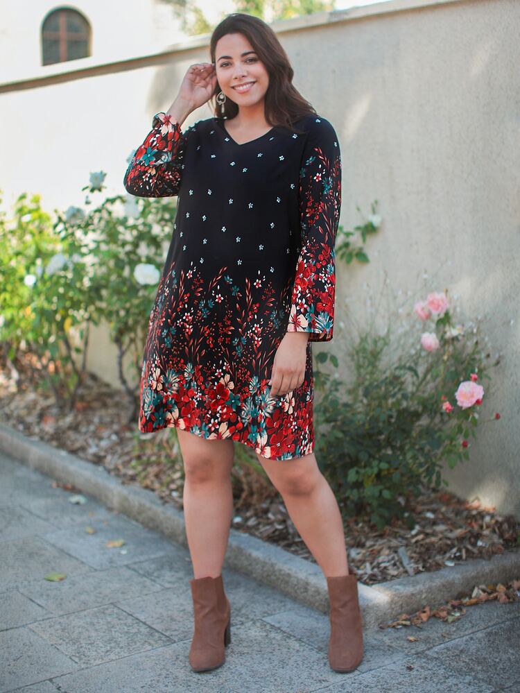 EMERY ROSE Plus Floral Print V Neck Dress - Black - View 3