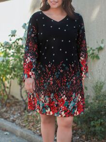 EMERY ROSE Vestido con estampado floral de cuello V - Negro - Ver 1