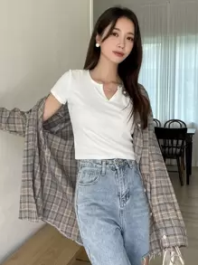 DAZY 女式罗纹针织缺口领T恤、短款上衣 - 白色 - 查看 3