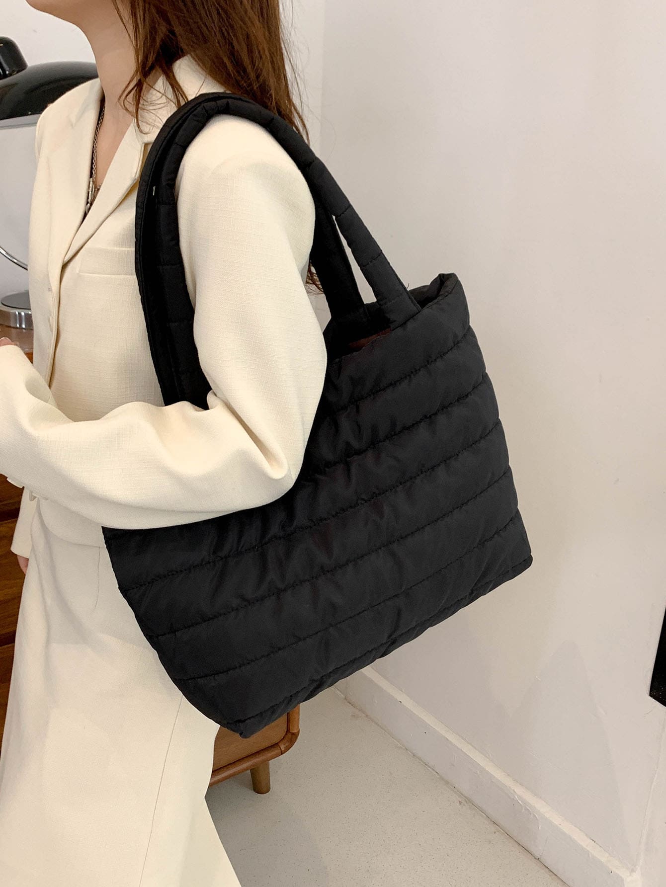 Túi tote chần gòn sức chứa lớn siêu nhẹ - màu đen - Xem 1