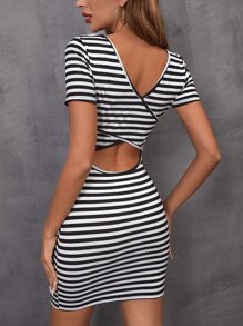 SHEIN Essnce Đầm Hội Chữ thập Cắt ra Sọc Giải trí - Đen và trắng - Xem 1