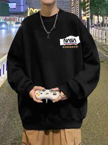 Manfinity Men Letter & Bear Print Sweatshirt - Black - View 1