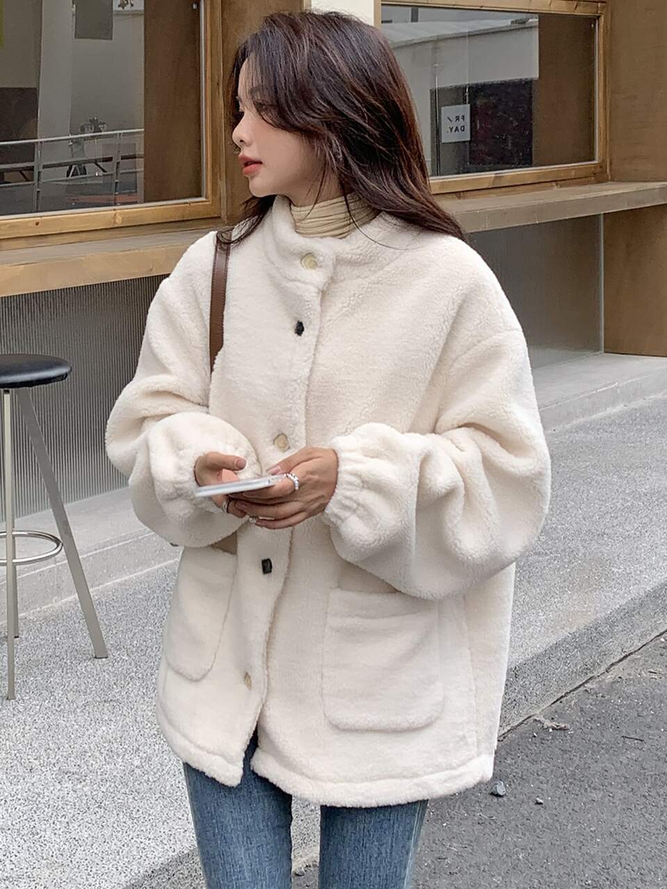 Women's White Winter Casual Pocket Patched Teddy Coat,Ladies Drop Shoulder Button Plain Collar Regular Fit Jacket,Fall Clothes For Every Occasion