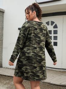 SHEIN ICON 大碼迷彩印花前交叉T恤連衣裙 - 彩色 - 查看 2