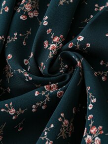 SHEIN Clasi Große Größen Ditsy Blumen A-Linie Langarm Kleid