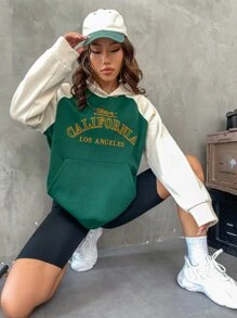SHEIN Unity Sudadera con capucha de color contrastante bordada con estampado del nombre geográfico "California, Los Ángeles", sudadera larga - Verde Oscuro - Ver 1