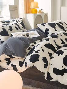 Cow Print Duvet Cover Set Without Filler - Black and White - View 2