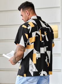 Manfinity Men Plus Geo Print Shirt - Multicolor - View 2