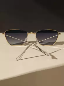 1 Pair Women's Metal Small Frame Geometric Fashion Glasses , Suitable For Holiday Gifts, Daily Life, Tropical Beach Vacation, Music Festivals And Other Occasions, Fashionable And Versatile, Elegant Attire, Suitable For Family Outings, Travel And Vacation - Ombre - View 5