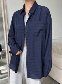 DAZY Áo sơ mi ca rô hở vai có túi vá - Màu xanh hải quân - Xem 7