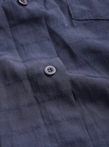 DAZY Áo sơ mi ca rô hở vai có túi vá - Màu xanh hải quân - Xem 3