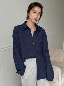 DAZY Áo sơ mi ca rô hở vai có túi vá - Màu xanh hải quân - Xem 6
