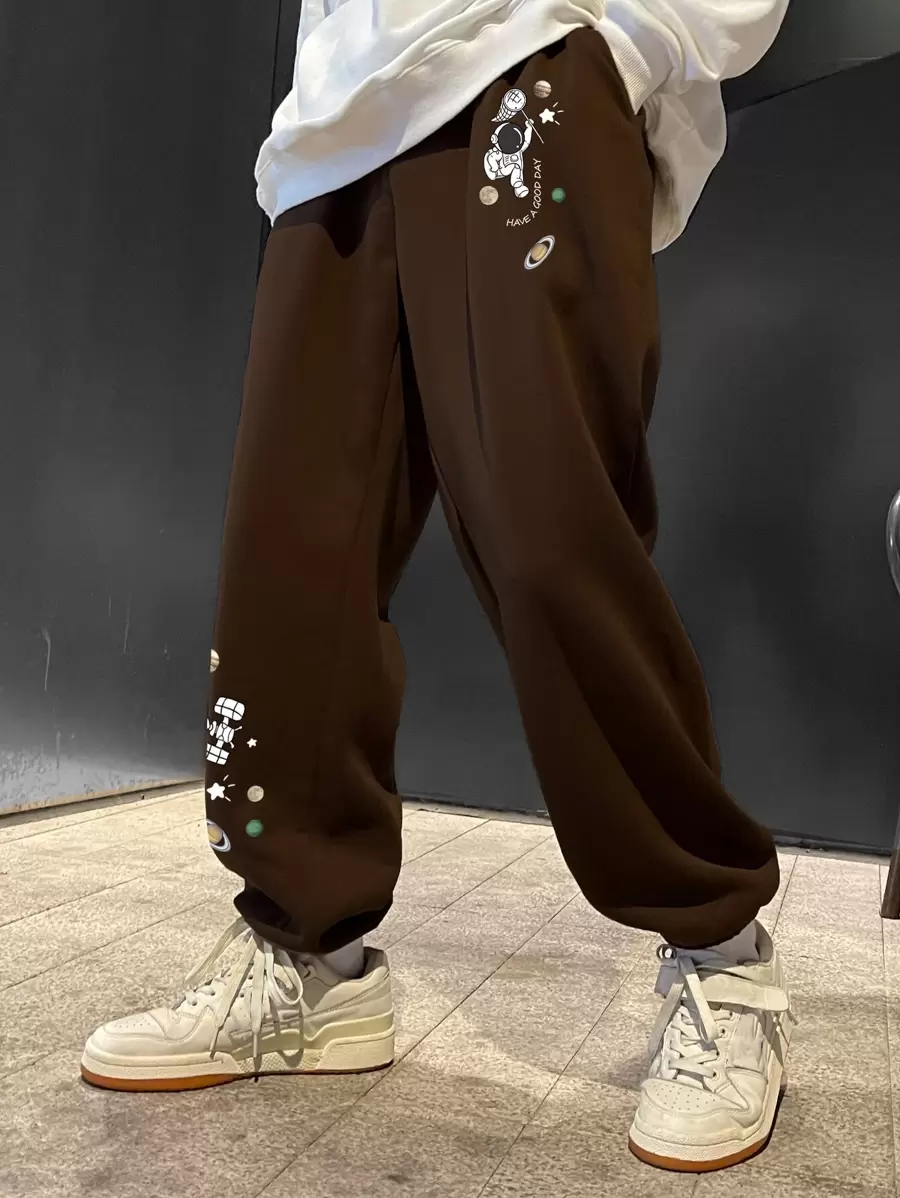 Claim Dot Nam Cartoon & Đồ họa chữ cái Quần thể thao - Cà phê nâu - Xem 1