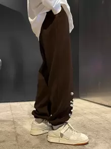 Claim Dot Nam Cartoon & Đồ họa chữ cái Quần thể thao - Cà phê nâu - Xem 2