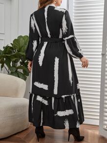 SHEIN Clasi Đầm Plus Size Thắt lưng Nút phía trước Viên lá sen Đồ họa Thanh lịch - màu đen - Xem 2