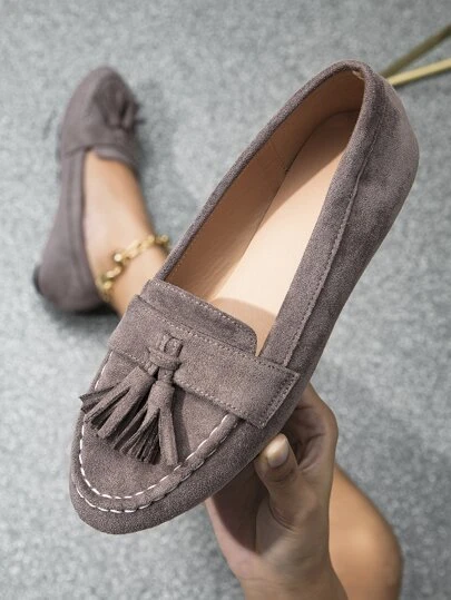 流蘇裝飾仿麂皮平底樂福鞋