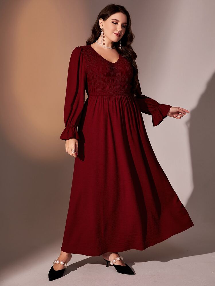 Modelyn 勃艮第红色加大荷叶边袖 V 领褶皱紧身连衣裙 - 酒紅色 - 查看 4