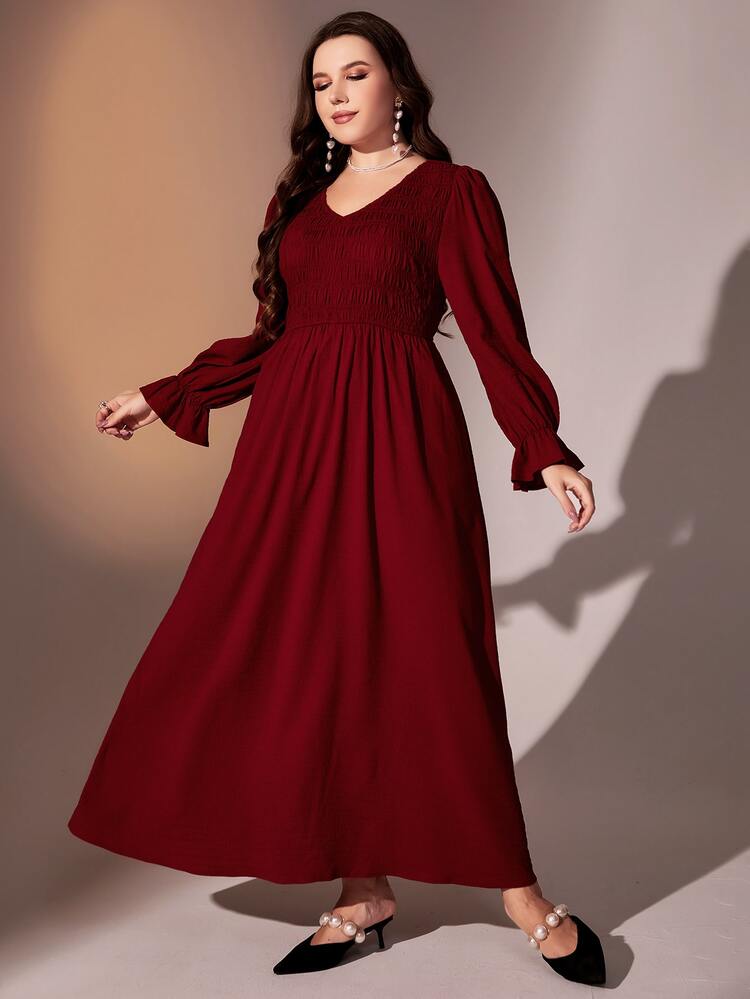 Modelyn 勃艮第红色加大荷叶边袖 V 领褶皱紧身连衣裙 - 酒紅色 - 查看 3