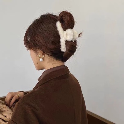 Solid Fuzzy Hair Claw