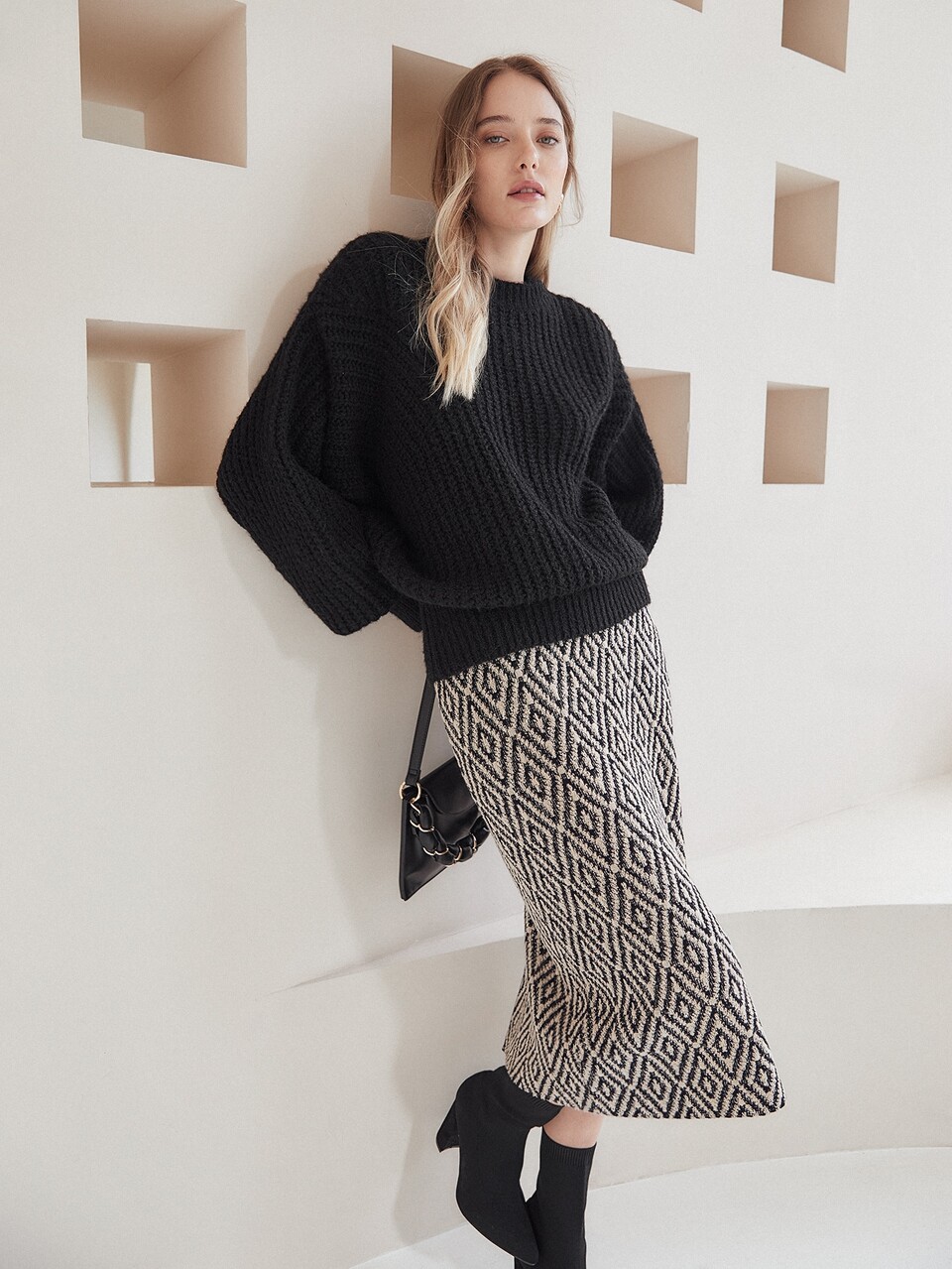 WOOL-MIX BALLOON SLEEVE SWEATER