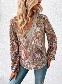 SHEIN Clasi Blusa con estampado de paisley con encaje de manga farol - Multicolor - Ver 5