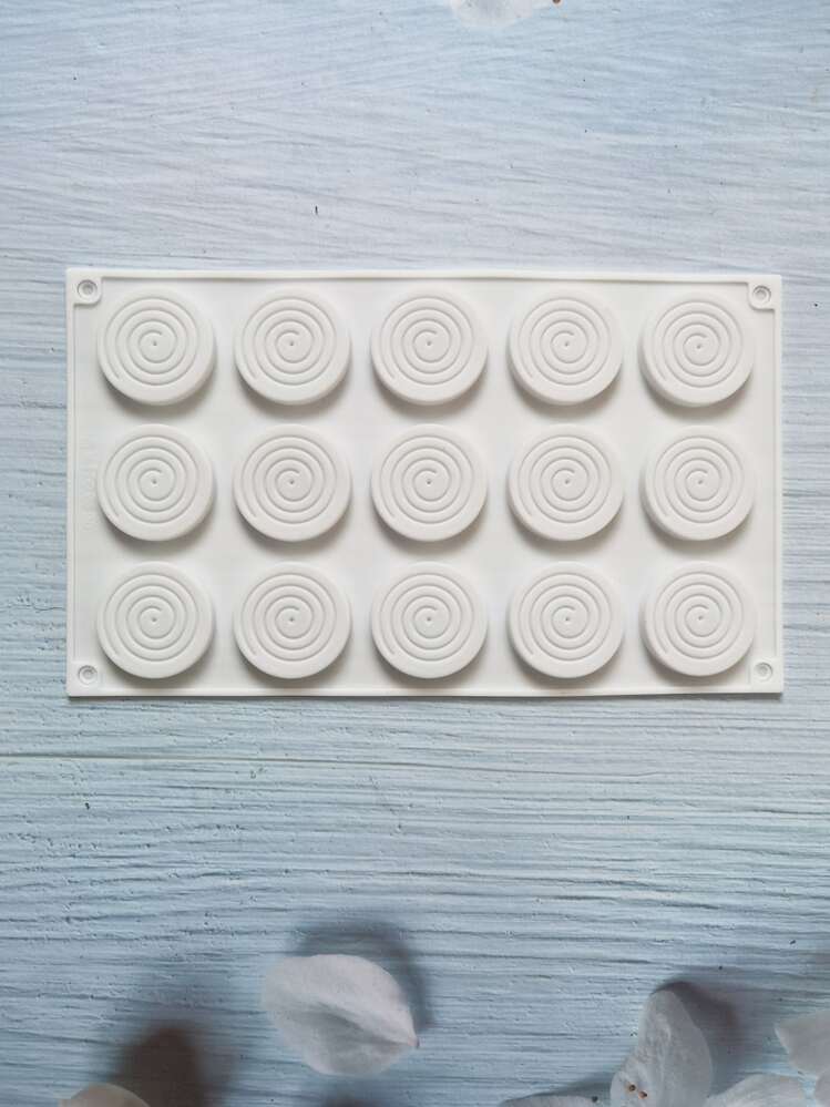 1pc Silicone Spiral Design Candy Mold - White - View 4