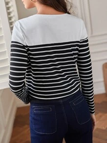 SHEIN Frenchy Camiseta de rayas con diseño de botón - Blanco y Negro - Ver 3