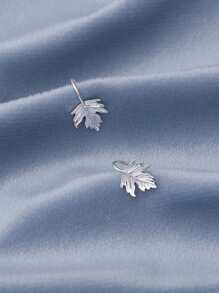 2入組楓葉設計耳夾