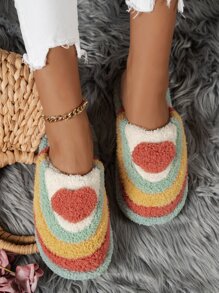 Pantuflas de dormitorio con decoración de corazón de color block de otoño/invierno, pantuflas interiores de mujer con estilo preppy a rayas de colores, pantuflas esponjosas - Multicolor - Ver 4