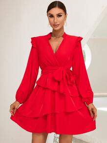 SHEIN Privé 木耳褶皺邊缺口領燈籠袖層疊下擺繫腰帶連衣裙 - 紅色 - 查看 3