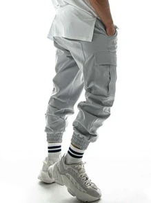 Manfinity Homme 男裝休閒字母圖形帶翻蓋口袋和束口腰束裝貨褲 - 灰色 - 查看 3